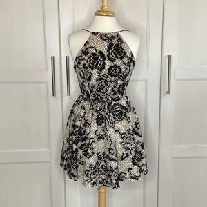 Bebe Black White Lace Spaghetti Strap Dress sz 4